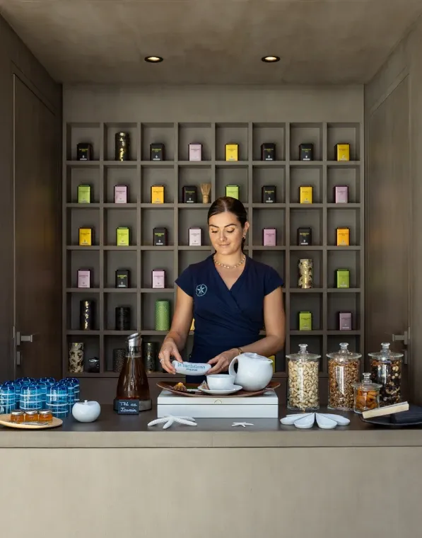 8_bottom1x_29233d1dff