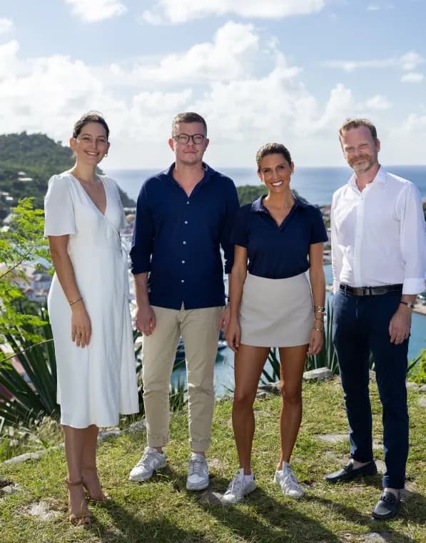 8_bottom1x_44f7d77cc4