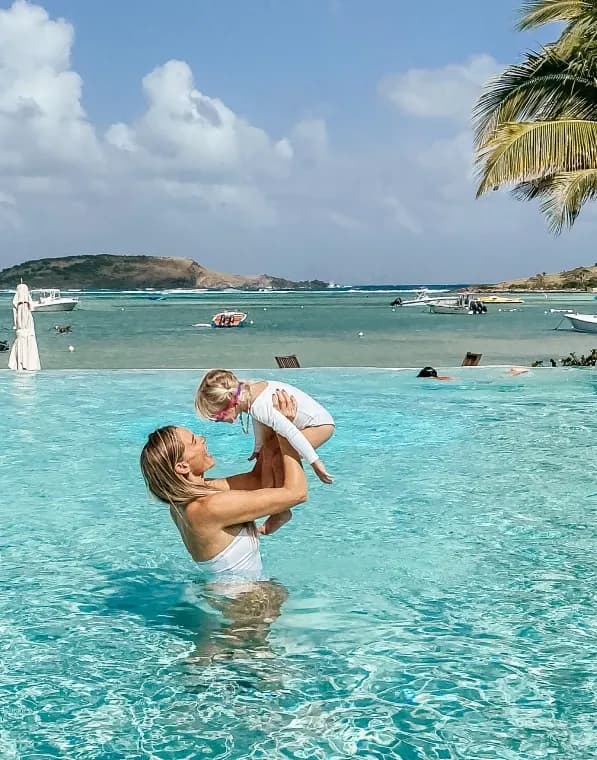 8_bottom1x_c6e6e9e4d8