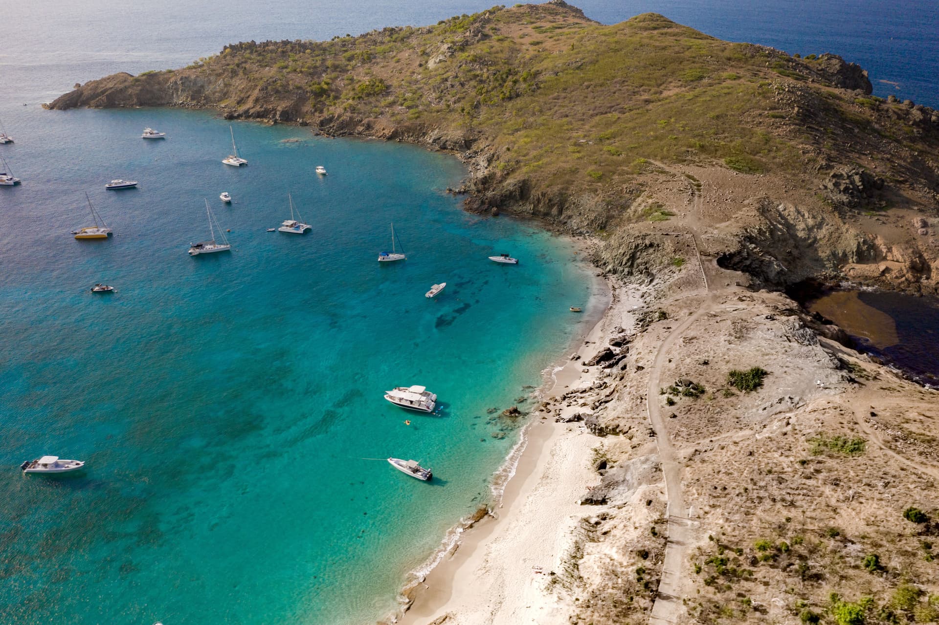 Colombier_Bay_Kenzo_Khan_2fd1ab6474